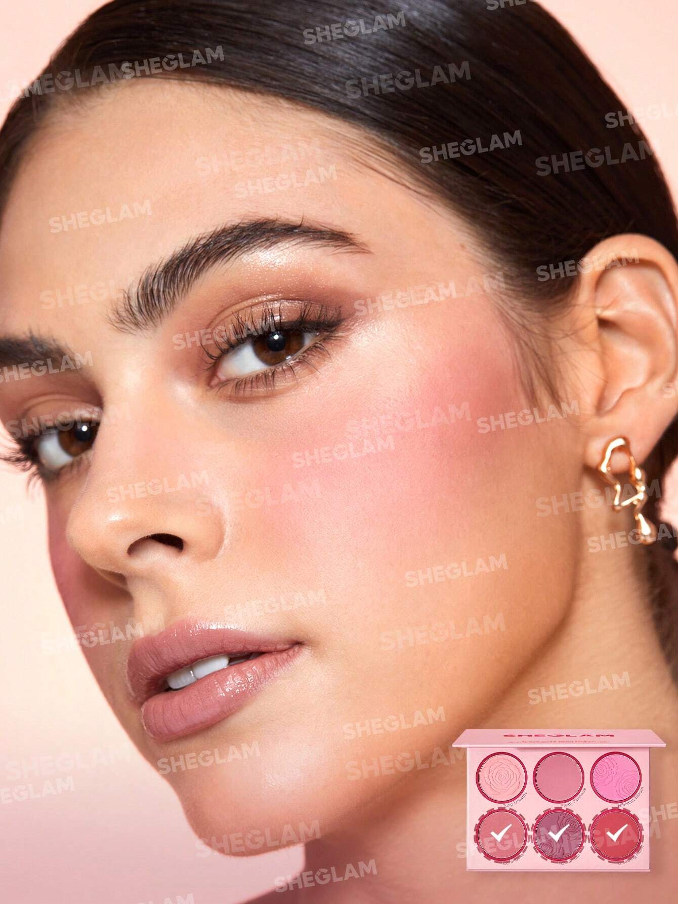 پالت رژ گونه شیگلم مدل Floral Flush — Blushing Bouquet — نمای ۵