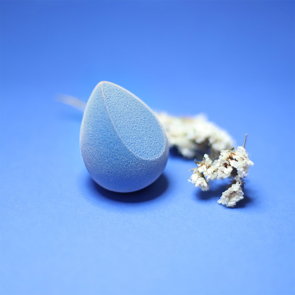بیوتی بلندر میکروفایبر گلوریا — آبی Microfiber Beauty Blender Gloria — نمای ۲